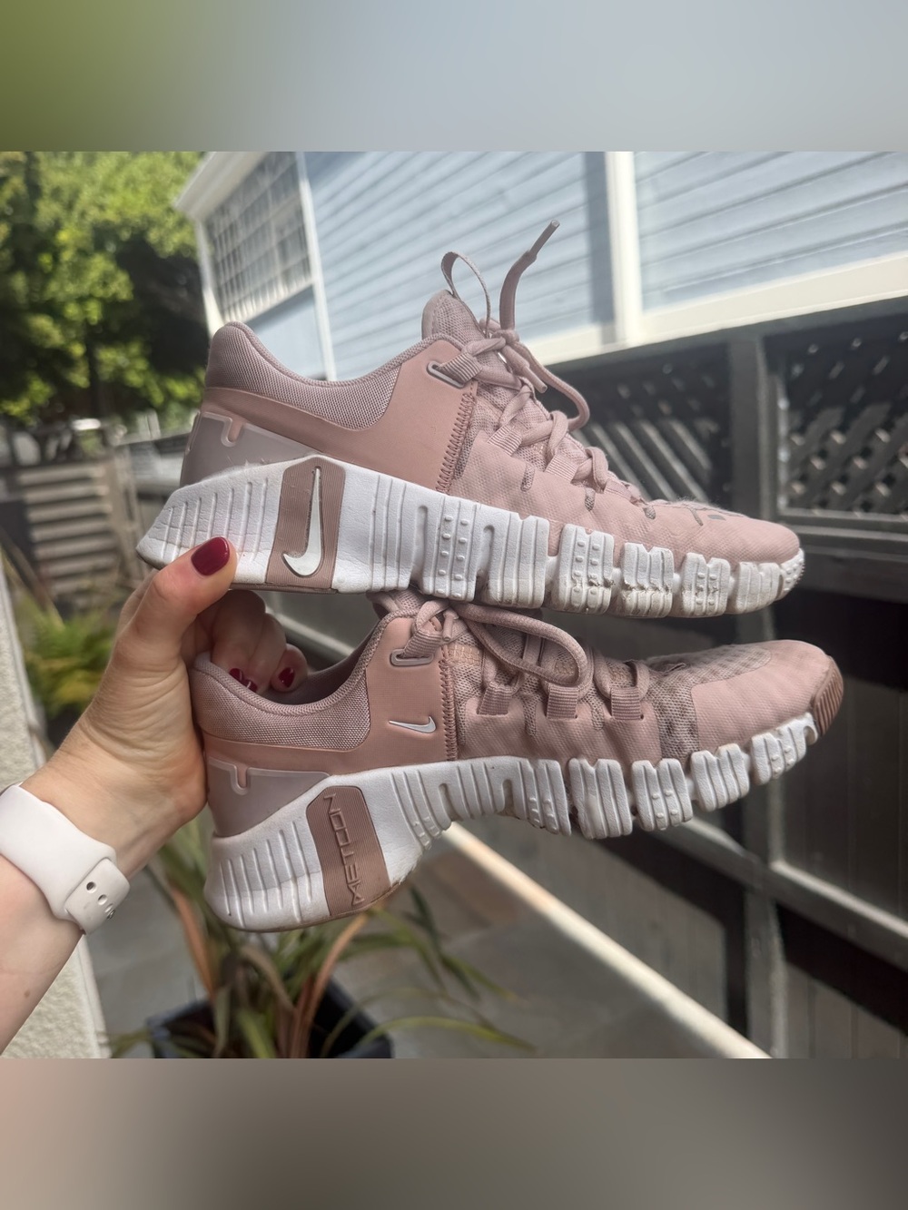 Nike Free Metcon Women’s Dusty Pink Training Sneakers Workout Shoes